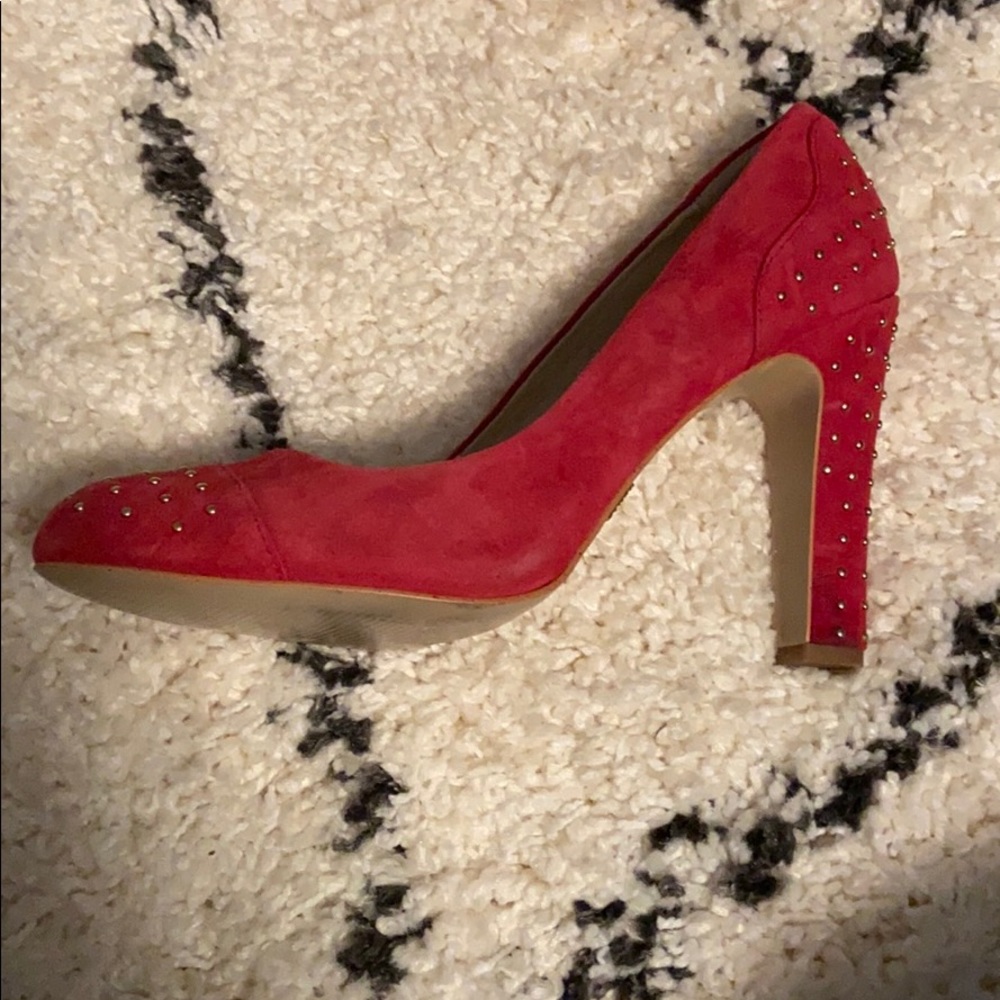 Heels - Picture 3 of 6